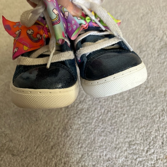 𝅺Jojo Siwa Sparkly Denim High Tops Rainbow heart bow size 13 - Picture 5 of 14